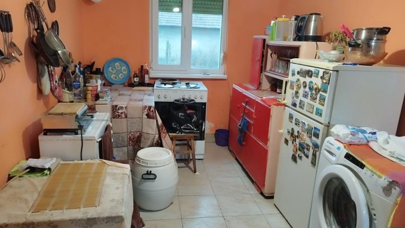 Продава КЪЩА, с. Брегаре, област Плевен, снимка 3 - Къщи - 53017651