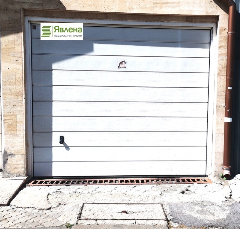 In vendita  Box auto Sofia , Zona B-5 , 16 mq | 16422762