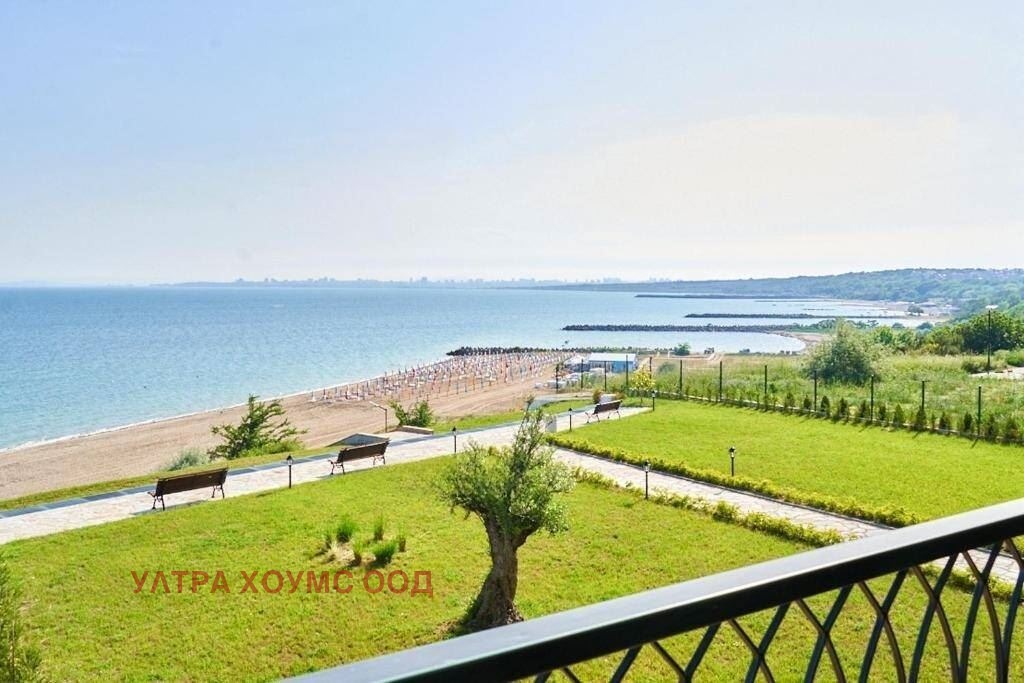 Продава 3-СТАЕН, гр. Бургас, Сарафово