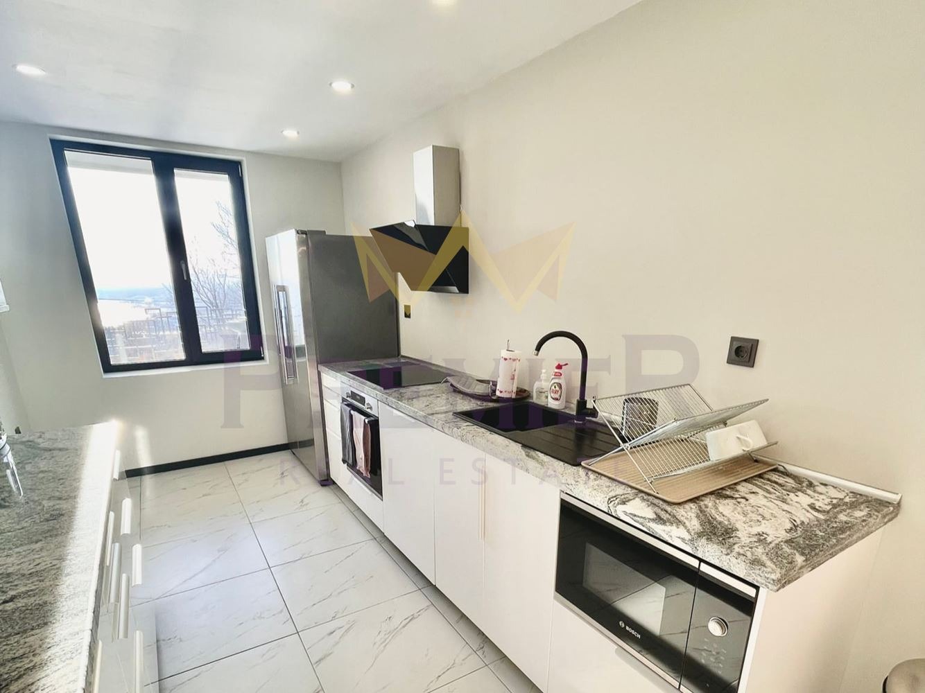 Продава КЪЩА, гр. Балчик, област Добрич, снимка 6 - Къщи - 53825952