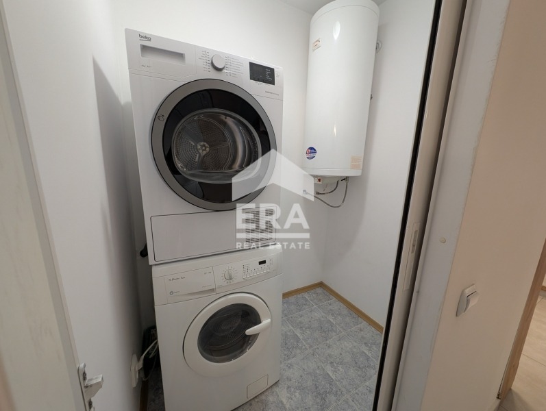 Продава 4-СТАЕН, гр. Шумен, 5-ти полк, снимка 15 - Апартаменти - 56188717