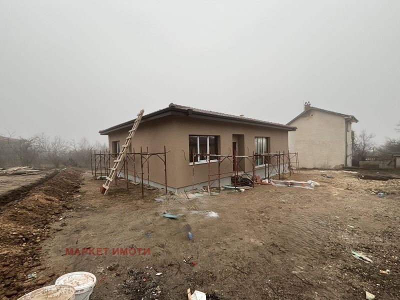 Продава КЪЩА, с. Остра могила, област Стара Загора