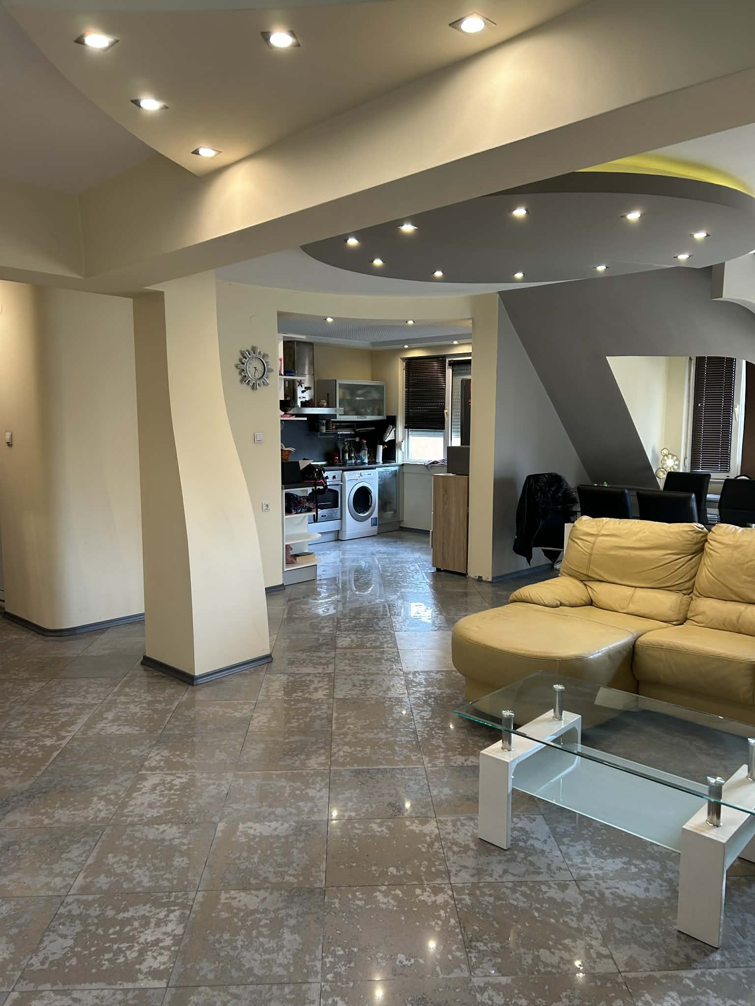 Продава 3-СТАЕН, гр. Пловдив, Кършияка