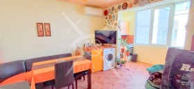 2 bedroom Vazrazhdane, Burgas 1