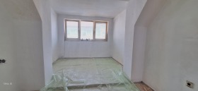 3+ camere da letto Zimno kino Trakiia, Varna 5