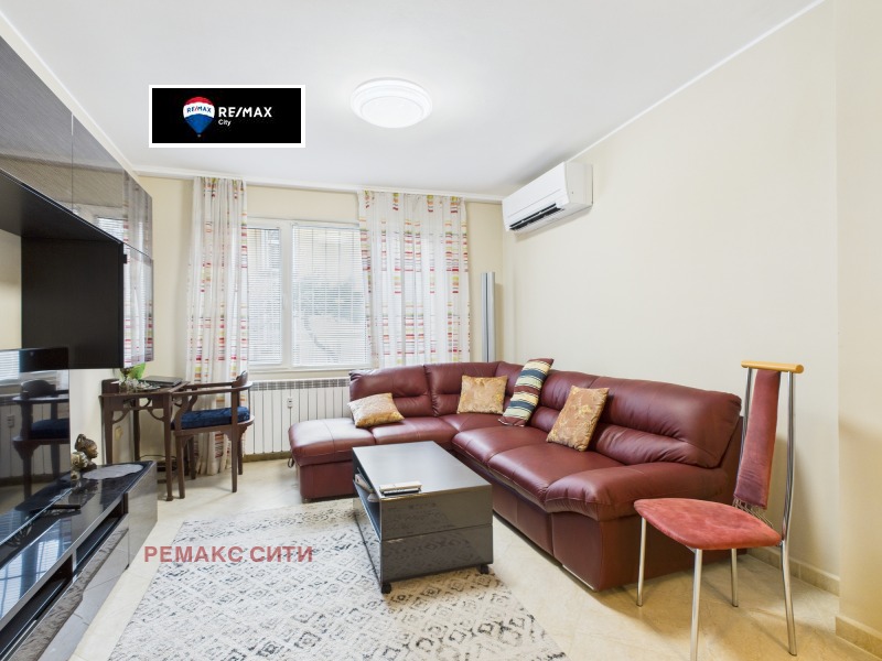 Продава 2-СТАЕН, гр. София, Център, снимка 2 - Апартаменти - 53258959