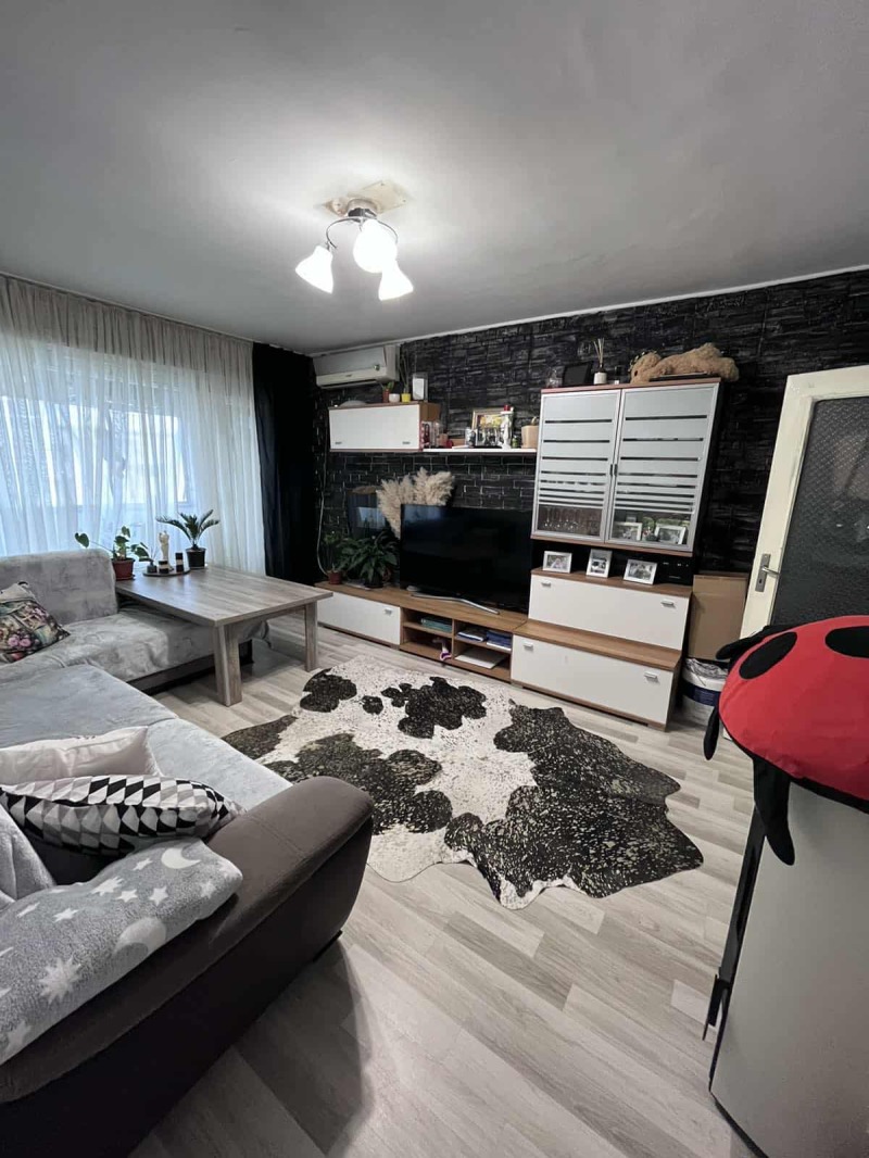 Til salgs  2 soverom Haskovo , Orfej , 86 kvm | 25417155
