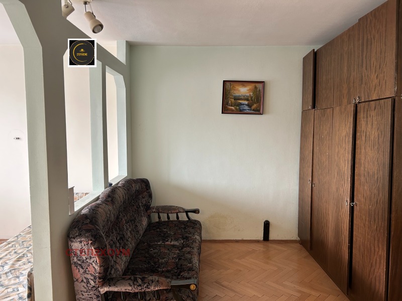 Продава 3-СТАЕН, гр. София, Мусагеница, снимка 2 - Апартаменти - 52413217