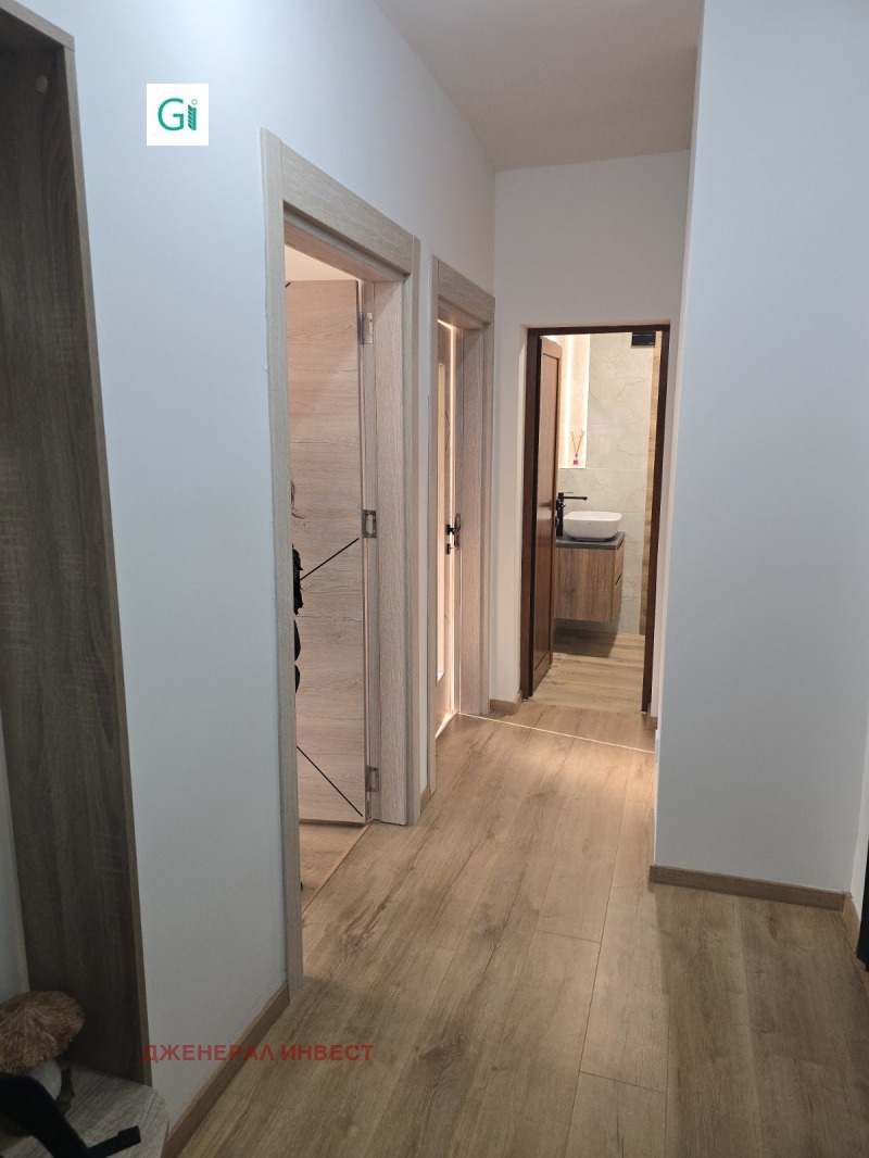 Продава 3-СТАЕН, гр. Благоевград, Идеален център, снимка 2 - Апартаменти - 52845468