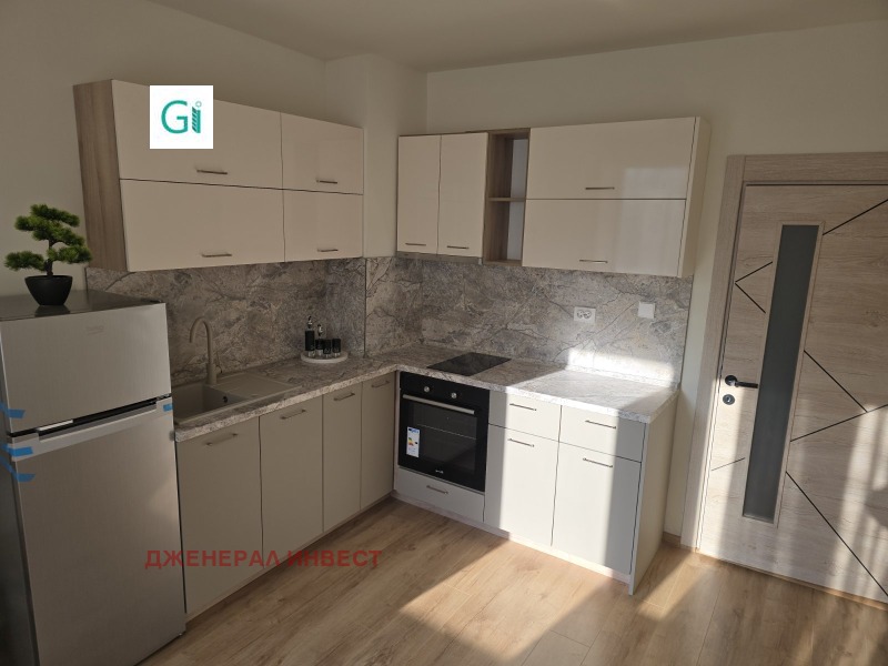 Продава 3-СТАЕН, гр. Благоевград, Идеален център