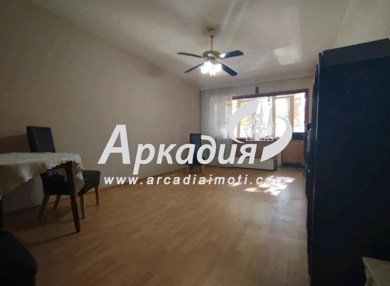 Продава 4-СТАЕН, гр. Пловдив, Въстанически, снимка 1 - Aпартаменти - 48847957