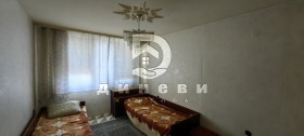 2 bedroom Tri chuchura - yug, Stara Zagora 3