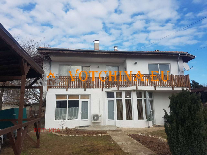 Продава КЪЩА, с. Соколово, област Добрич