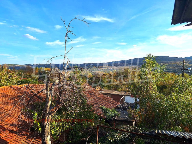 Продава КЪЩА, с. Леденик, област Велико Търново, снимка 4 - Къщи - 52278075