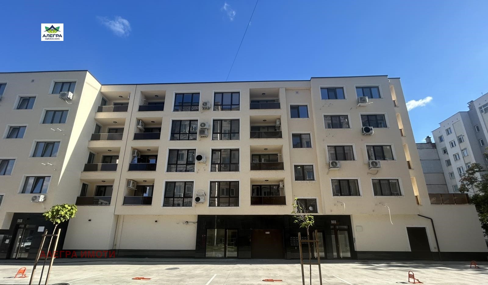 Продава 3-СТАЕН, гр. Пазарджик, Устрем