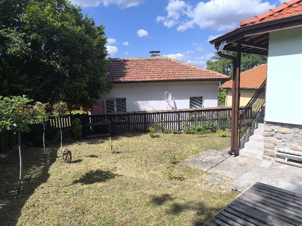 Продава ВИЛА, с. Вратца, област Кюстендил, снимка 17 - Вили - 55165959