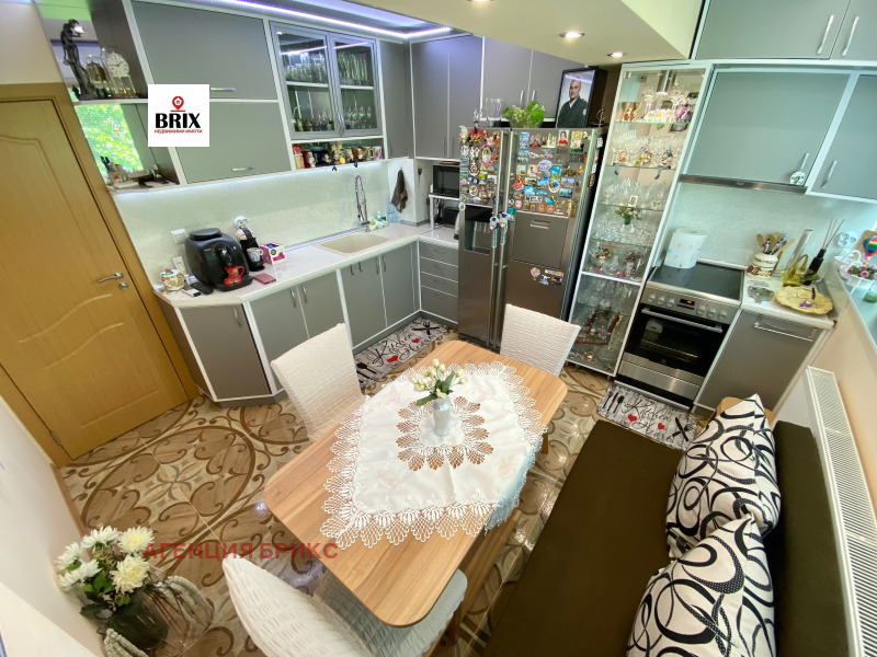 Продава  2-стаен, град Русе, Дружба 3 •  102 900 EUR • ID 78808706 — holmes.bg - [1] 