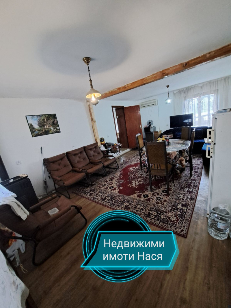 Продава КЪЩА, с. Богданица, област Пловдив, снимка 8 - Къщи - 45633338