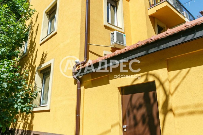 Продава КЪЩА, град София, Център • 575000 € / 1124602.25 лв. • 84910483 1