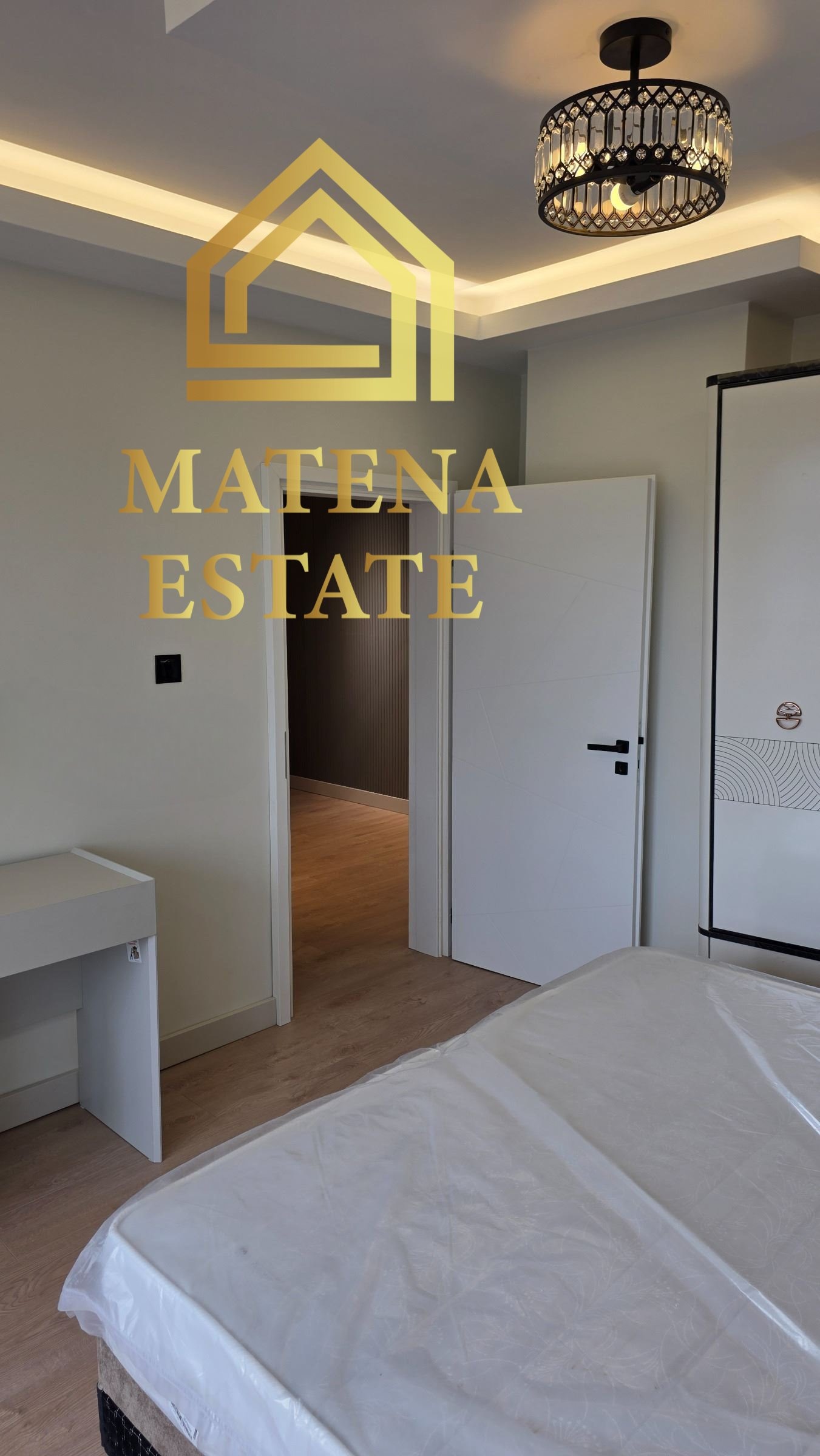 Продава 3-СТАЕН, гр. Перник, Изток, снимка 2 - Апартаменти - 54590407