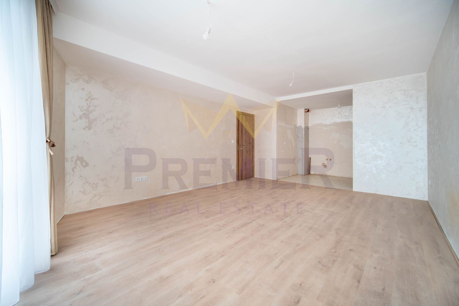 Продава 3-СТАЕН, гр. Варна, Бизнес хотел, снимка 3 - Апартаменти - 55811297