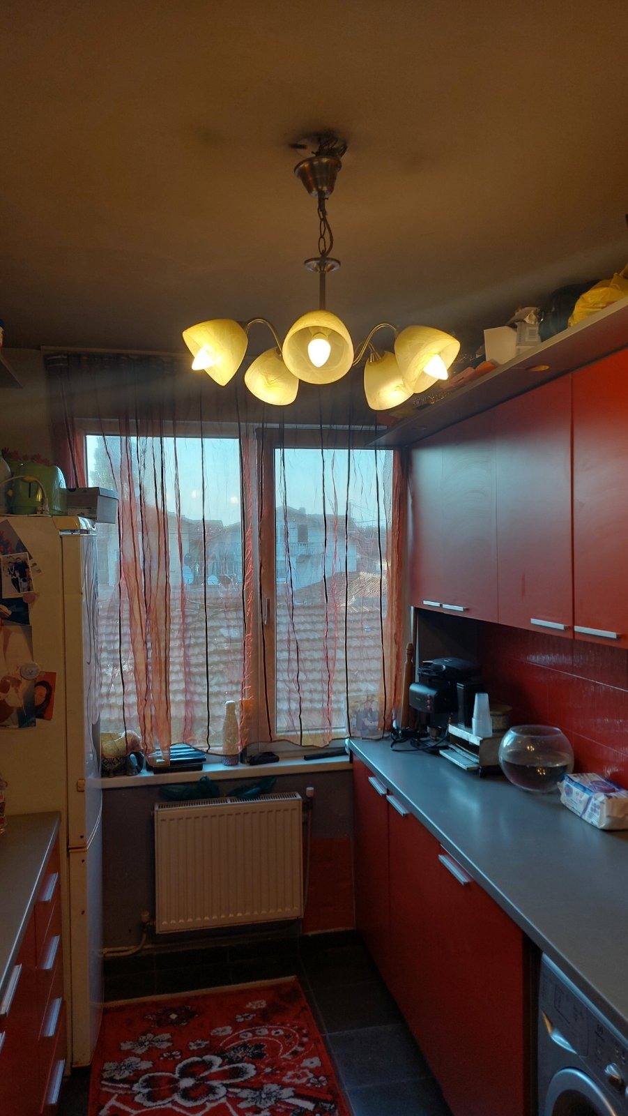 Продава КЪЩА, гр. София, Факултета, снимка 2 - Къщи - 55707503