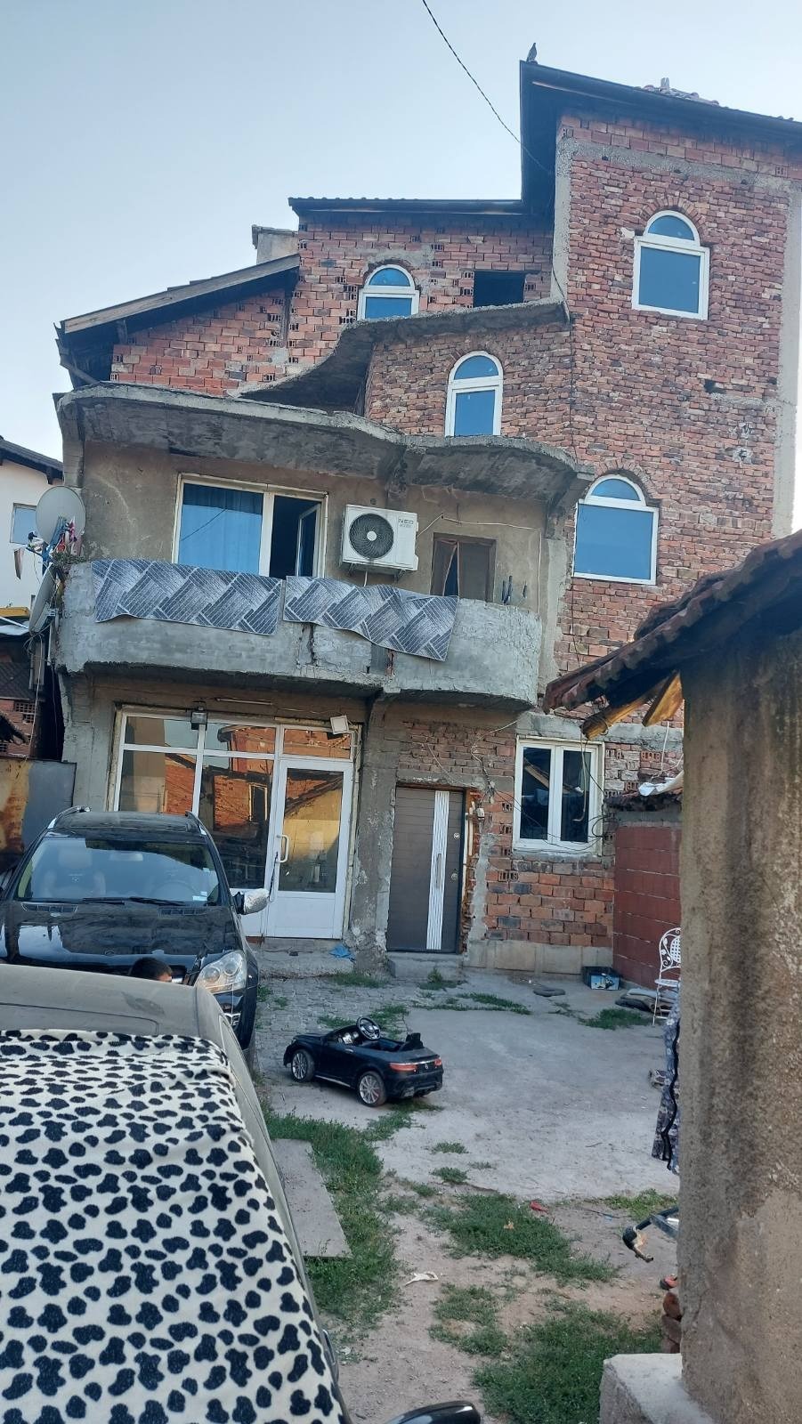 Продава КЪЩА, гр. София, Факултета, снимка 12 - Къщи - 55707503