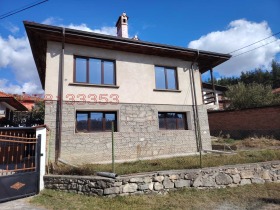 КЪЩА, 146 m2