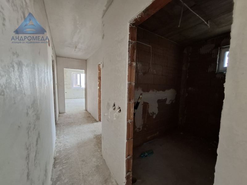 Eladó  2 hálószobás Pleven , Sirok centar , 87 négyzetméter | 57324398 - kép [9]