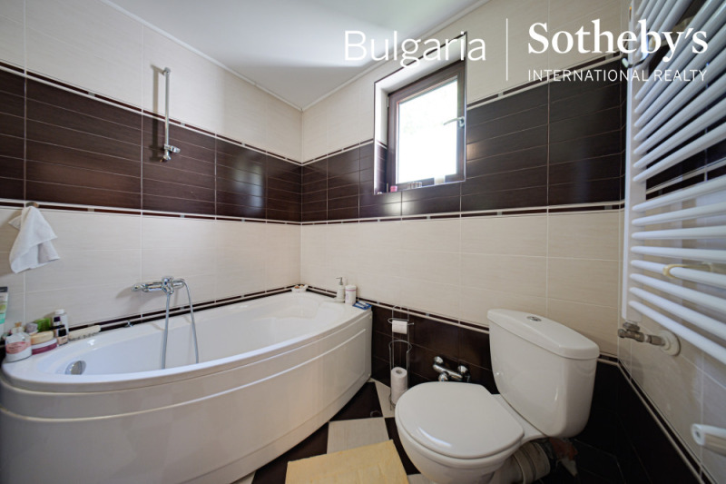 Zu verkaufen  Haus Sofia , m-t Kambanite , 300 qm | 58863770 - Bild [9]