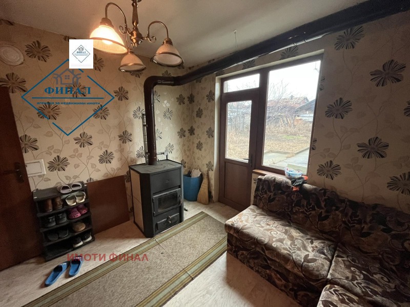 Продава КЪЩА, гр. Велики Преслав, област Шумен, снимка 9 - Къщи - 53196874