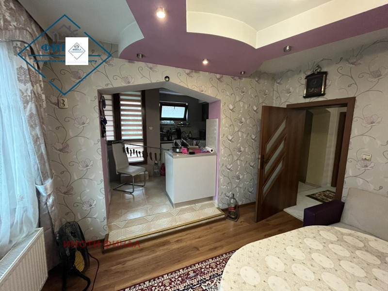 Продава КЪЩА, гр. Велики Преслав, област Шумен, снимка 5 - Къщи - 53196874