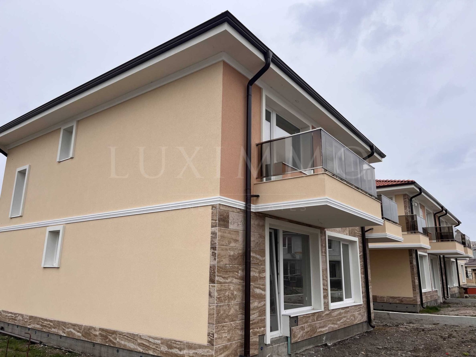 Продава КЪЩА, гр. Поморие, област Бургас, снимка 2 - Къщи - 44164640