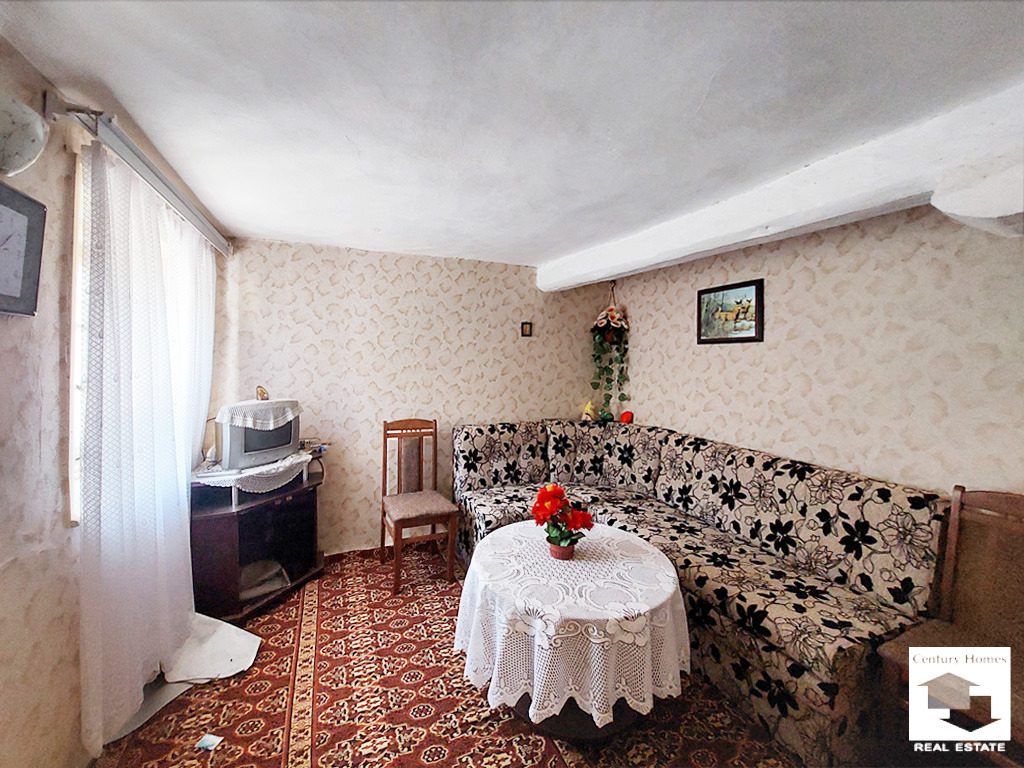 Продава КЪЩА, с. Овча могила, област Велико Търново, снимка 3 - Къщи - 54600712