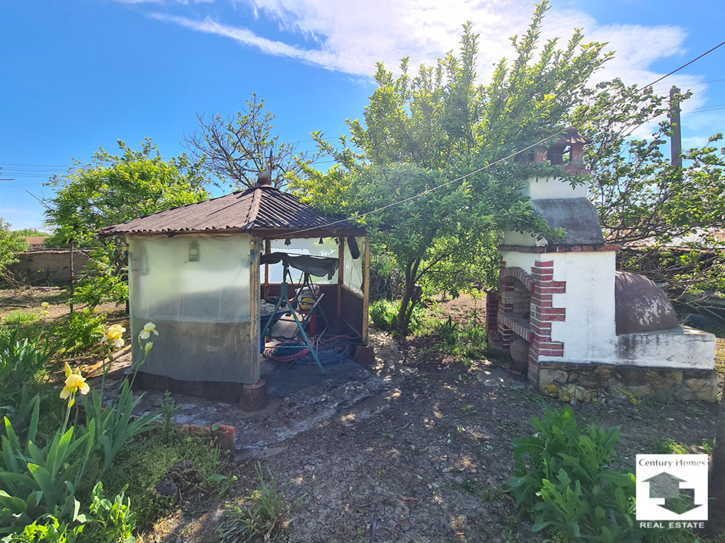 Продава КЪЩА, с. Овча могила, област Велико Търново, снимка 13 - Къщи - 54600712