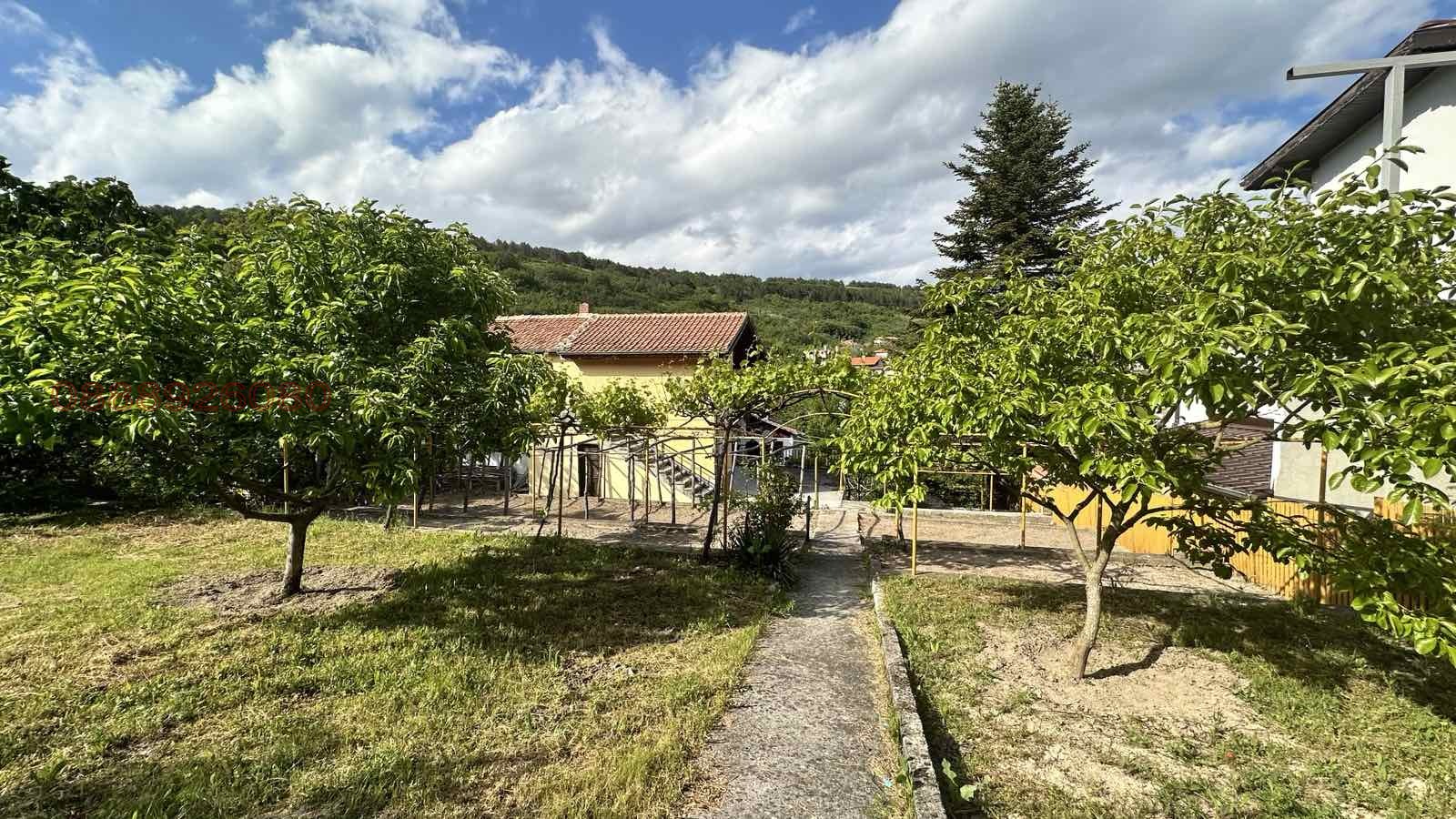 Продава ВИЛА, гр. Балчик, област Добрич, снимка 2 - Вили - 54980817