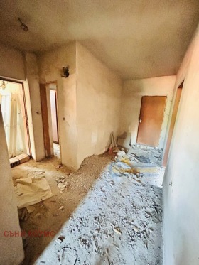 Hus Gulv Strazhitsa, region Veliko Tarnovo 3
