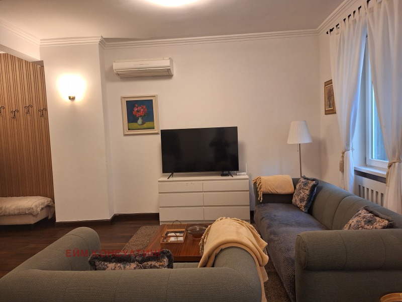 Продава 3-СТАЕН, гр. София, Център, снимка 2 - Апартаменти - 52399508