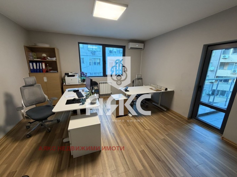 Te koop  Kantoor Sofia , Chipodruma , 168 m² | 11809778 - afbeelding [6]
