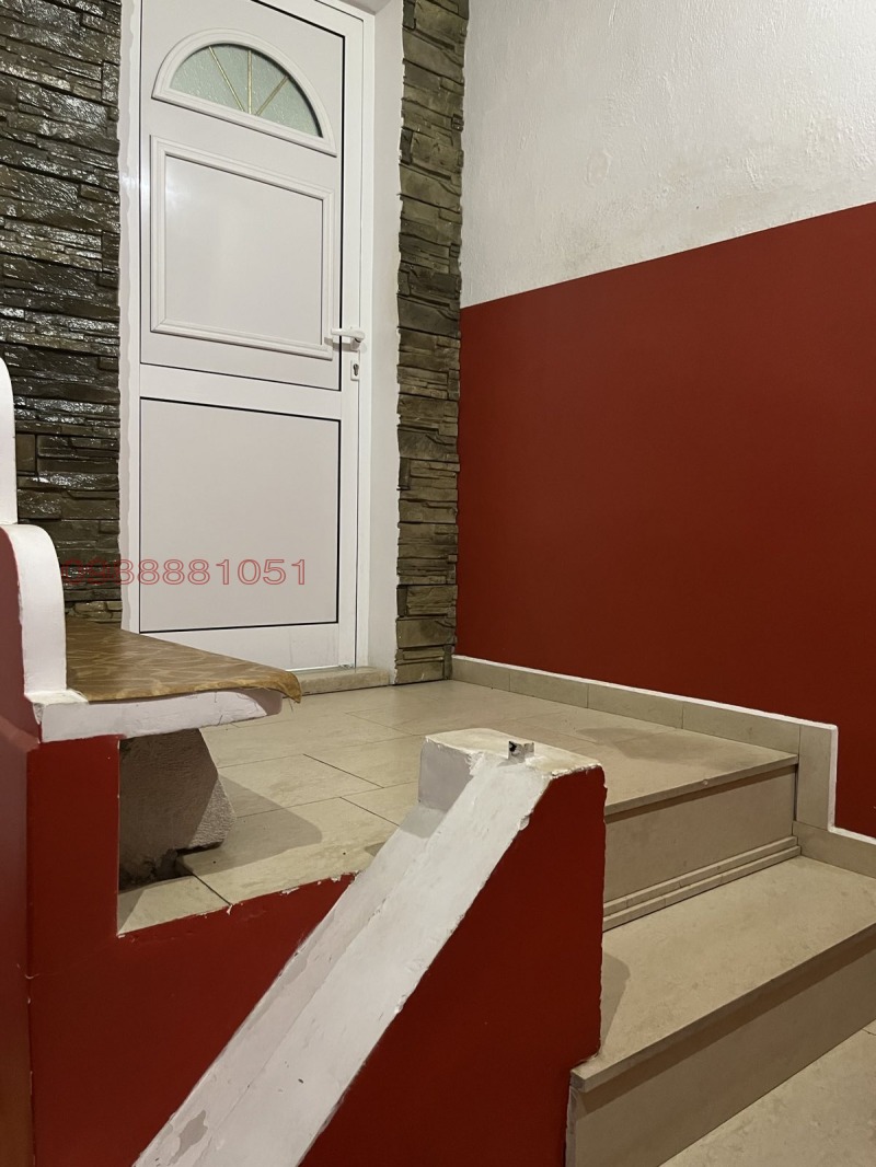 Продава КЪЩА, гр. Берковица, област Монтана, снимка 2 - Къщи - 52778922