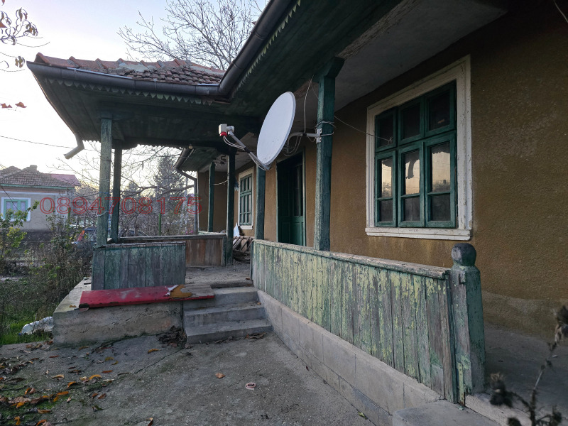 Продава КЪЩА, с. Кочмар, област Добрич, снимка 5 - Къщи - 52782061