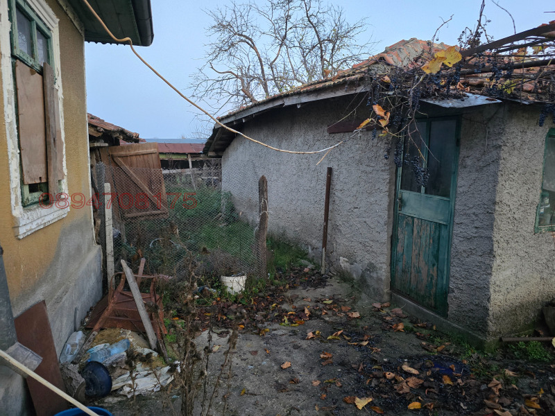 Продава КЪЩА, с. Кочмар, област Добрич, снимка 6 - Къщи - 52782061