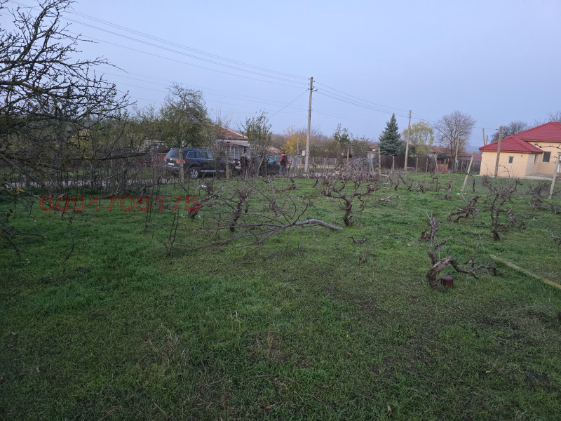 Продава КЪЩА, с. Кочмар, област Добрич, снимка 10 - Къщи - 52782061