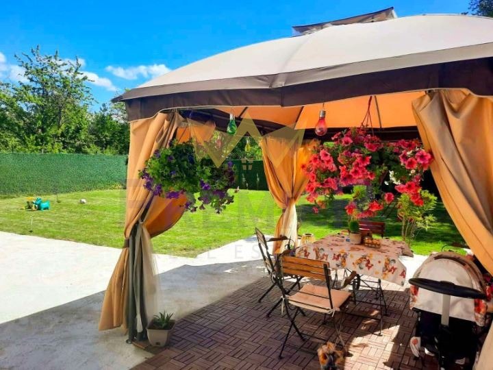 Продава КЪЩА, гр. София, с. Войнеговци, снимка 14 - Къщи - 53230210