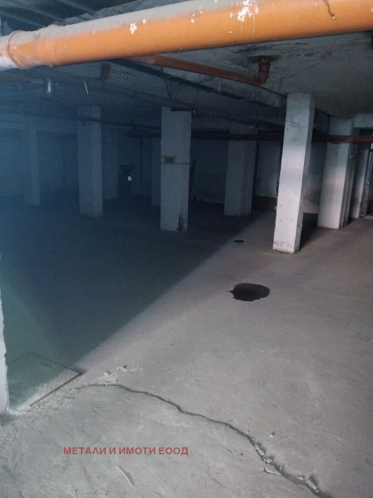 In vendita  Posto auto Ruse , Tsentar , 20 mq | 45018041 - Immagine [2]