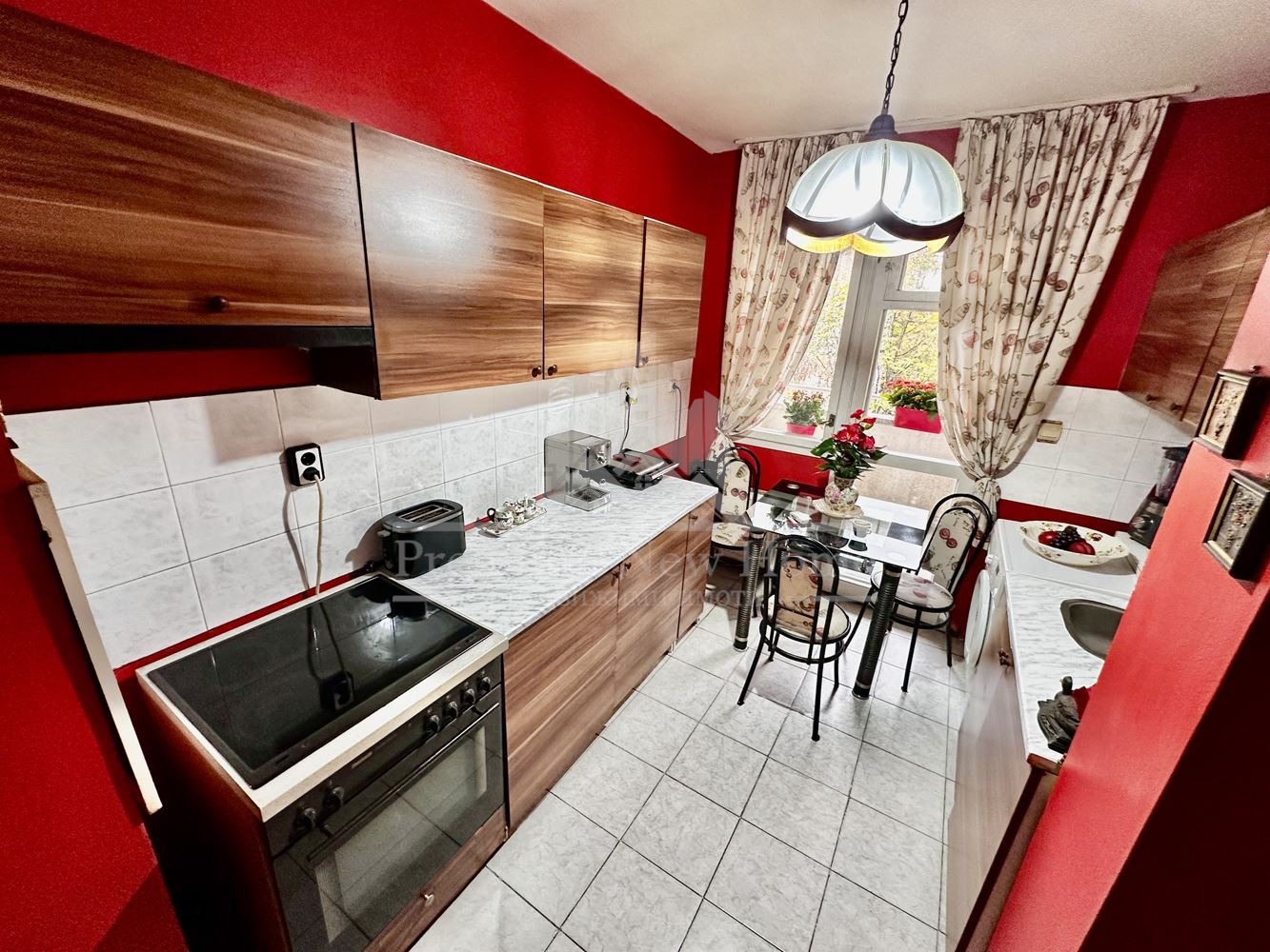 Продава 3-СТАЕН, гр. София, Банишора, снимка 2 - Апартаменти - 52378727