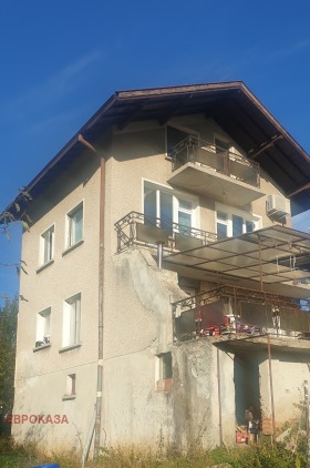 Продажба на имоти в с. Долно Камарци, област София - изображение 6 