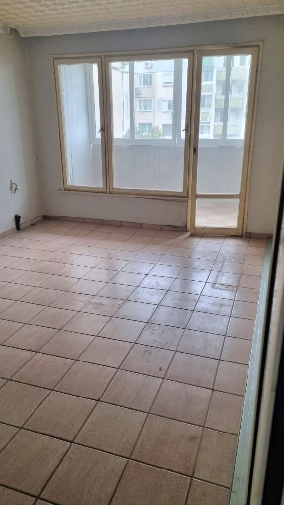 De vânzare  3 dormitoare Stara Zagora , Tri ciuciura - sever , 101 mp | 30641086