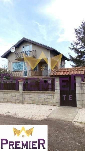 Продава КЪЩА, гр. Каварна, област Добрич