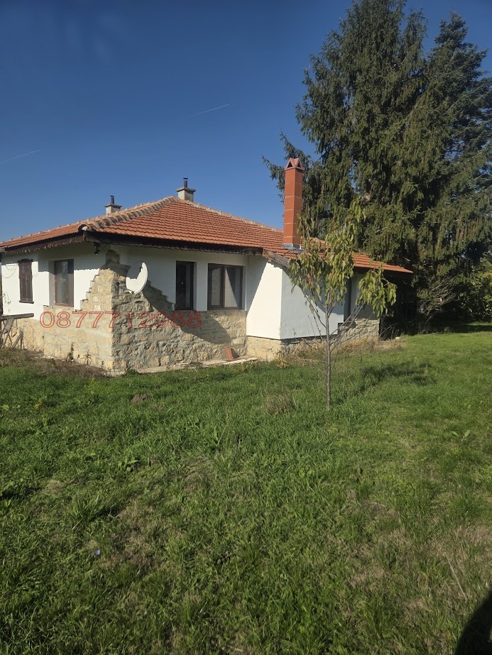 Продава КЪЩА, с. Китен, област Варна